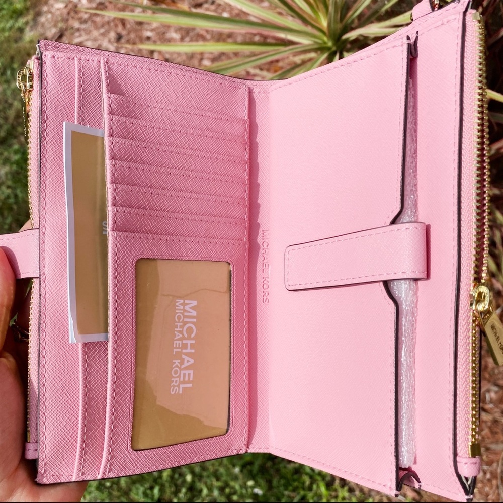 SALE‼️‼️ NWT Michael Kors Large Wallet - Picture 4 of 6